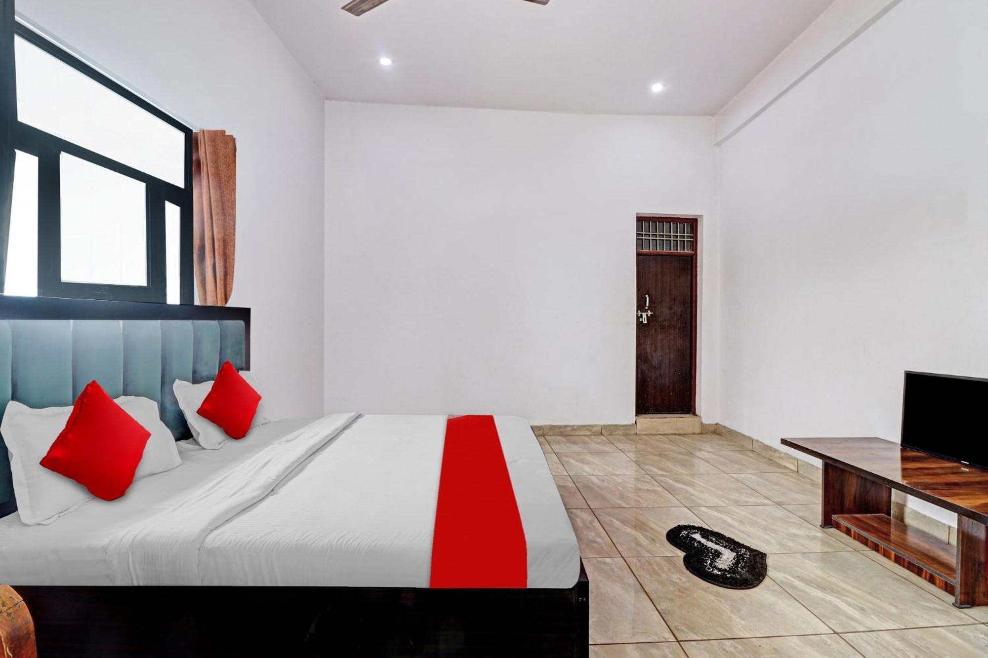 Hotel O Choice Guest House Vrindavan Ngoại thất bức ảnh