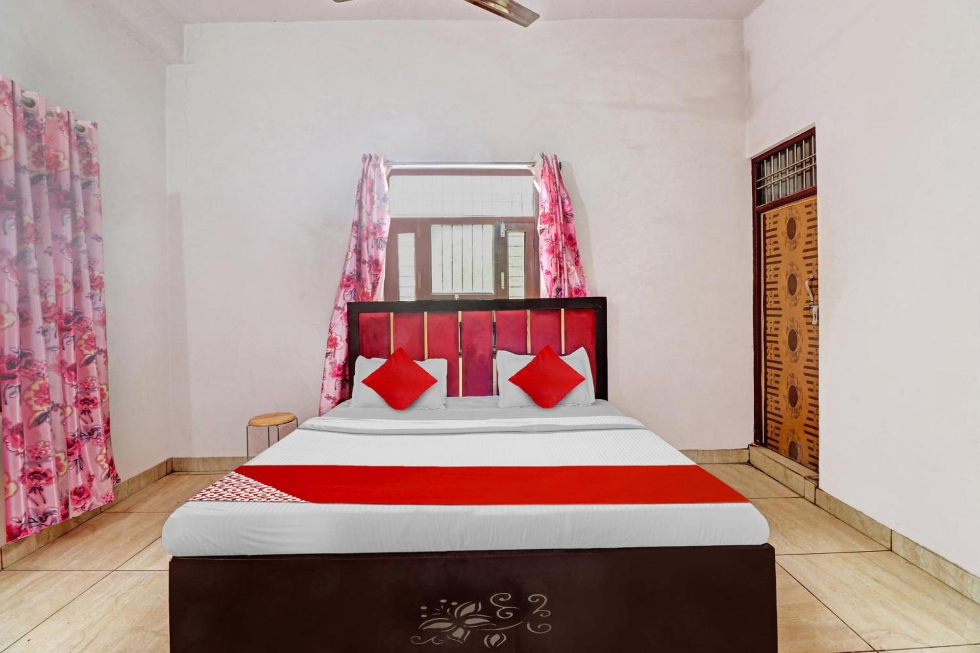 Hotel O Choice Guest House Vrindavan Ngoại thất bức ảnh