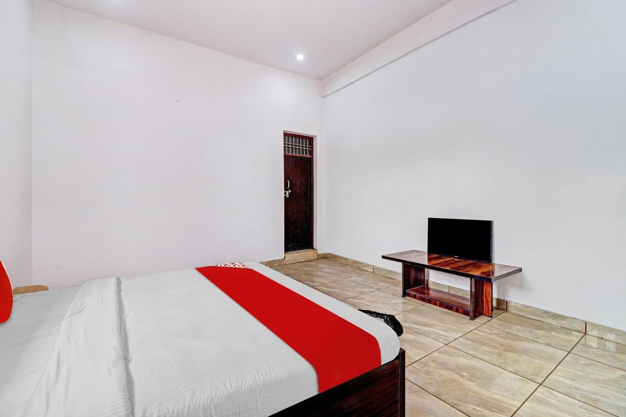 Hotel O Choice Guest House Vrindavan Ngoại thất bức ảnh